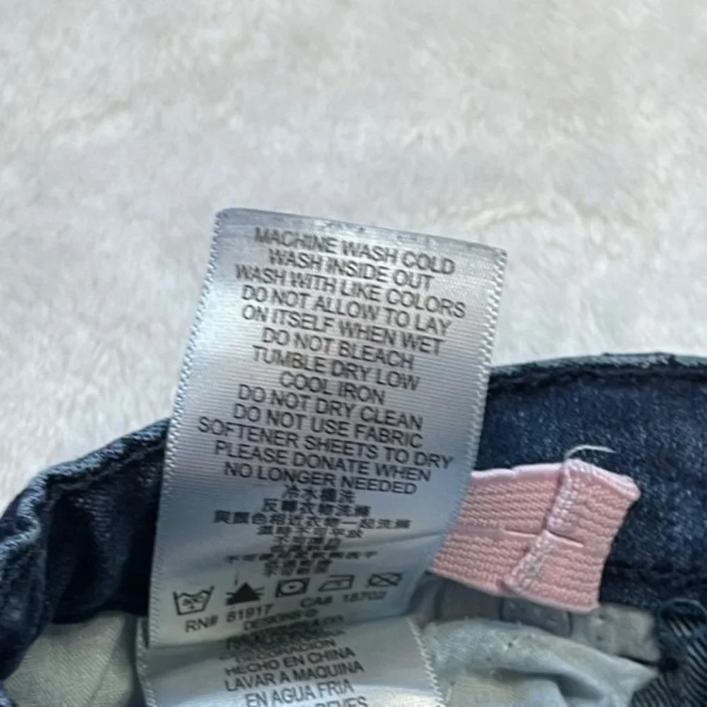 Levi's‎ Girl's Dark Wash Jeans and Unicorn Birthday Girl Tie-Dye Shirt Size 6